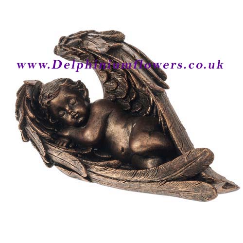 Resting Angel Memorial Statue - Click Image to Close